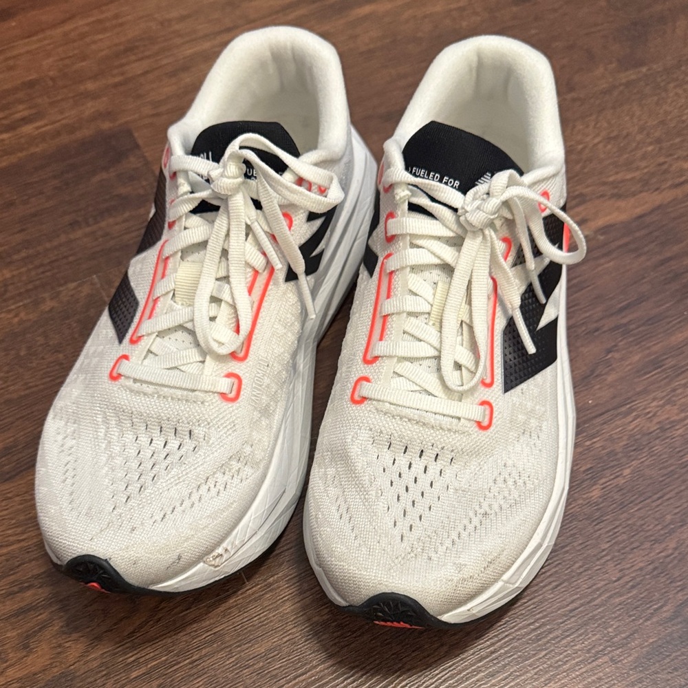 New Balance Supercomp Fuelcell WIDE